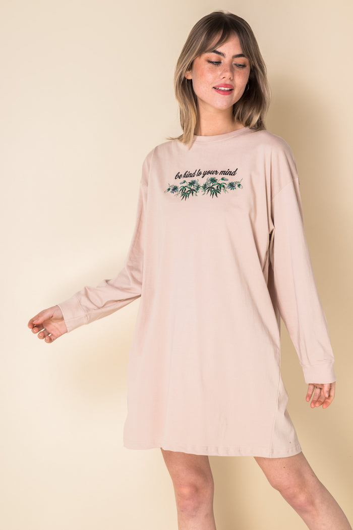 Daisy Street Daisy Street Oversized Long Sleeve T-Shirt Dress With Be Kind Print