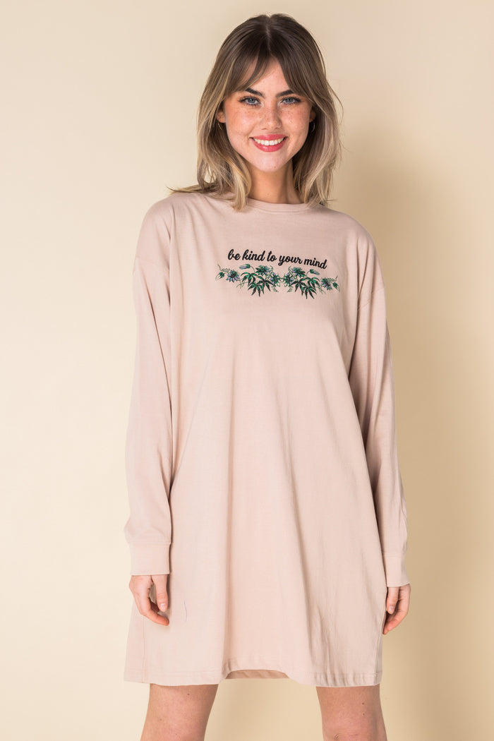 Daisy Street Daisy Street Oversized Long Sleeve T-Shirt Dress With Be Kind Print