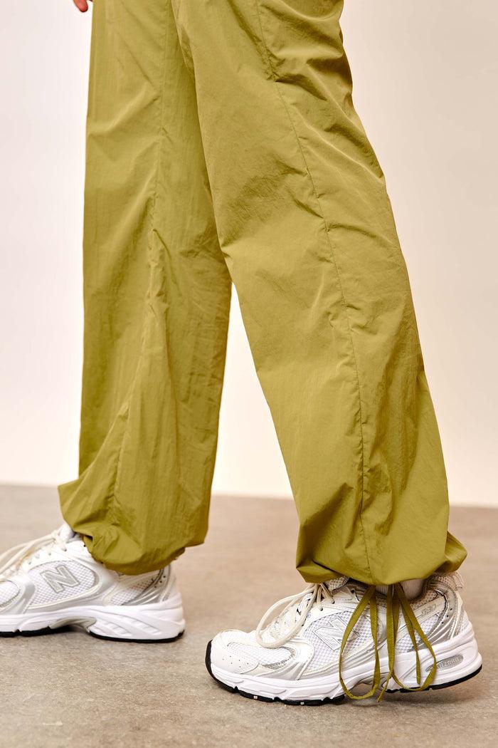 Daisy Street Daisy Street Relaxed Mid Rise Flared Nylon Trousers