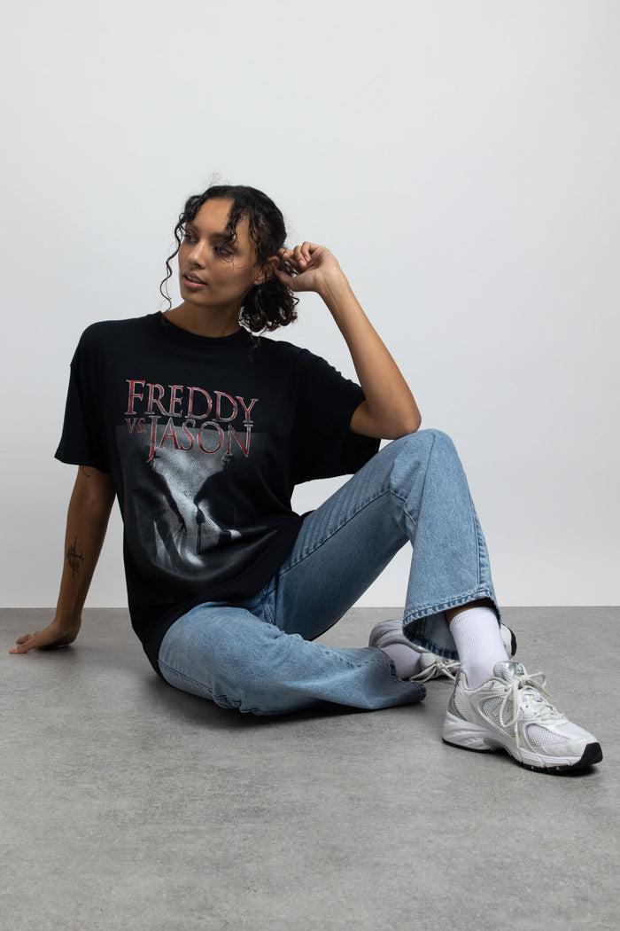 Daisy Street Daisy Street Relaxed T-Shirt With Freddy Vs Jason Graphic