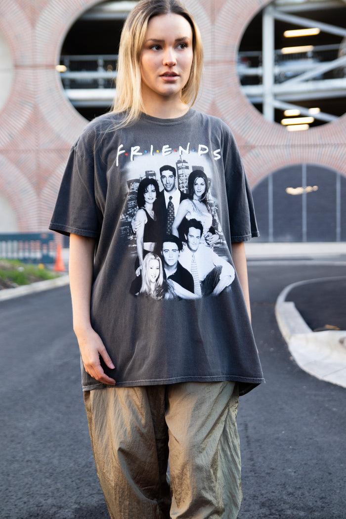 Daisy Street Daisy Street Relaxed T-Shirt With Friends Print