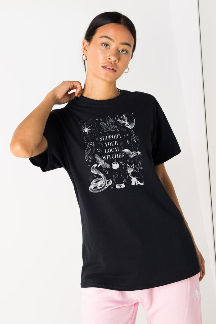 Daisy Street Daisy Street Relaxed T-Shirt With Halloween Witches Print