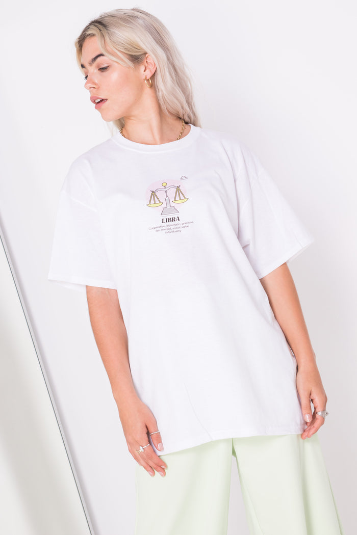 Daisy Street Daisy Street Relaxed T-Shirt With Libra Print