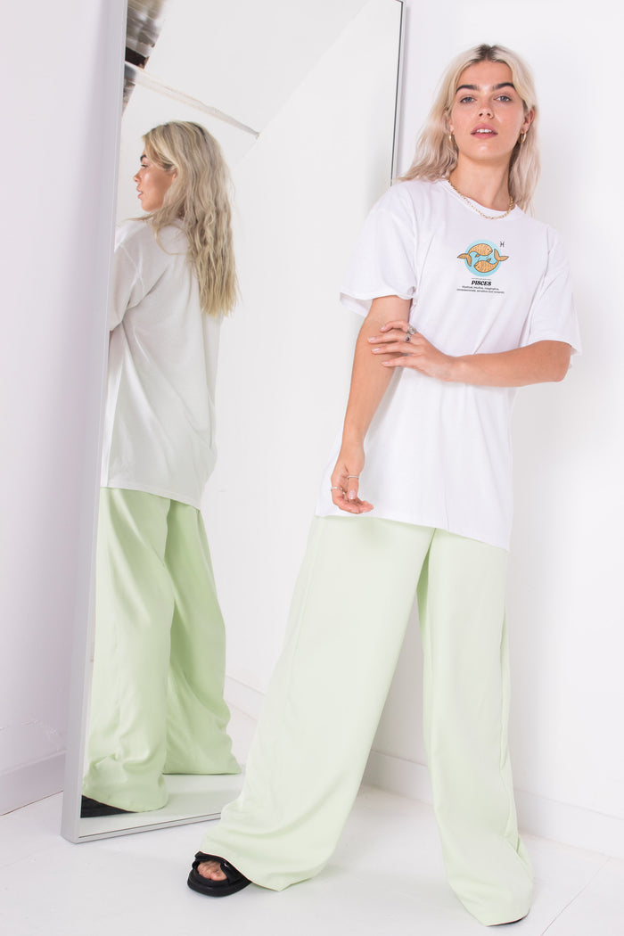 Daisy Street Daisy Street Relaxed T-Shirt With Pisces Print