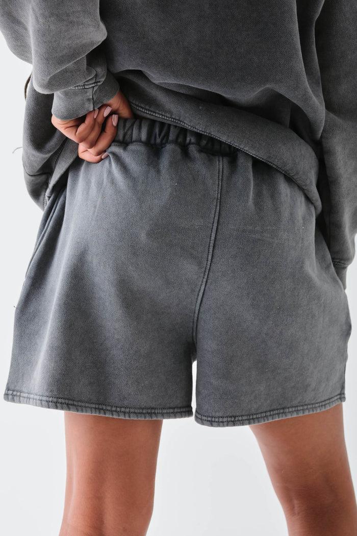 Daisy Street Daisy Street Shorts With Graphic Prints