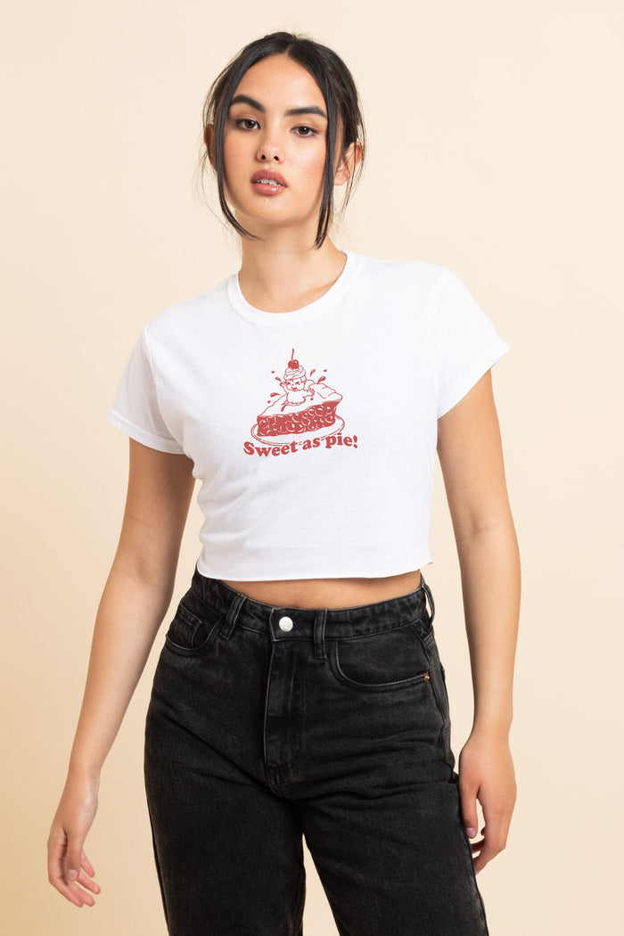 Daisy Street Daisy Street Slim Crop T-Shirt With Sweet As Pie Print