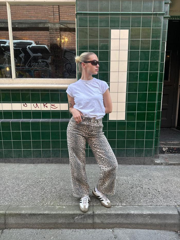 Daisy Street Daisy Street Washed Leopard Relaxed Jeans