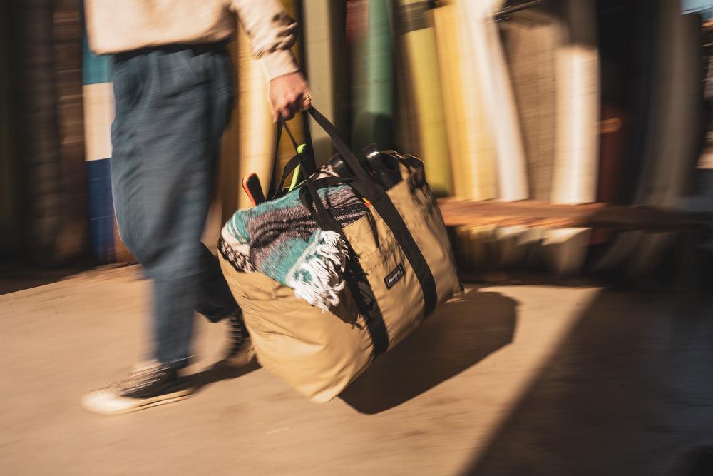 Dakine Catch-All Tote - Black Tarp