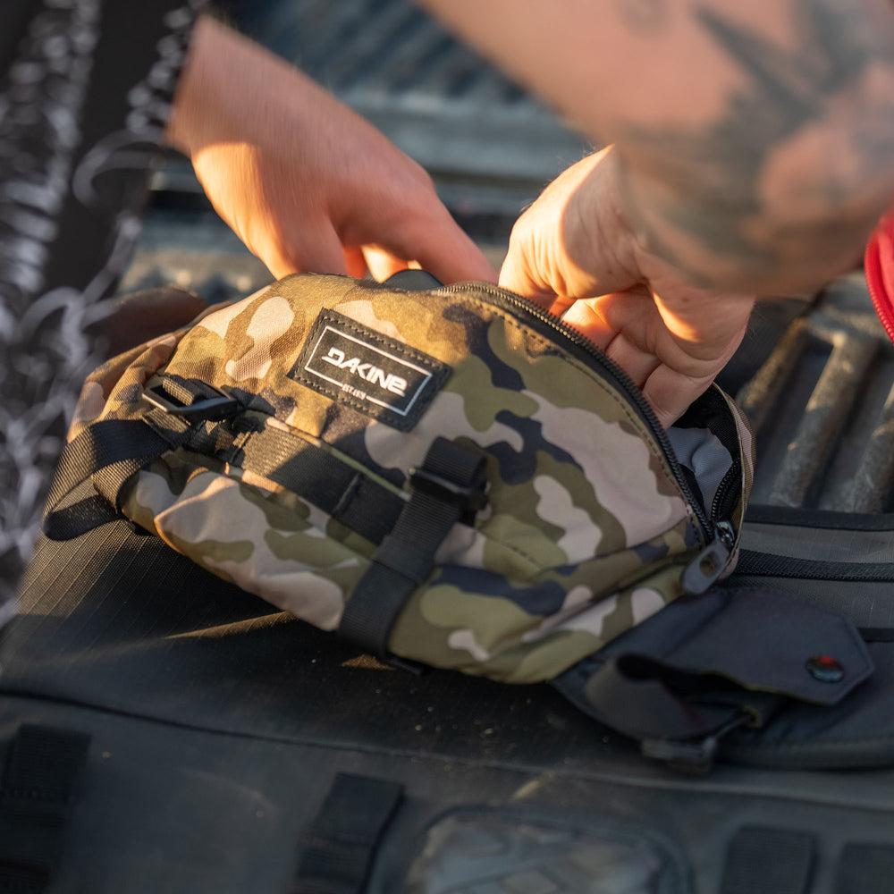 Dakine Hot Laps Hip Pack 2L - Classic Camo