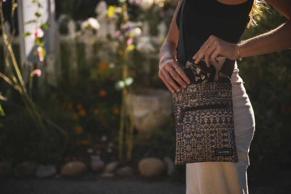 Dakine Jive Crossbody - Black Ripstop