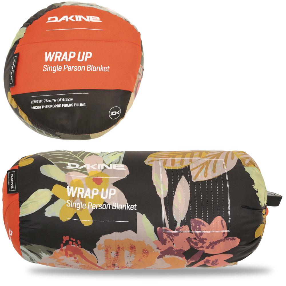 Dakine Performance Camp Throw - Black Tropidelic