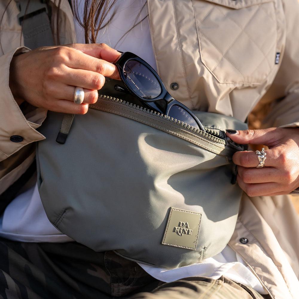 Dakine Renovation Hip Pack - Mulled Basil