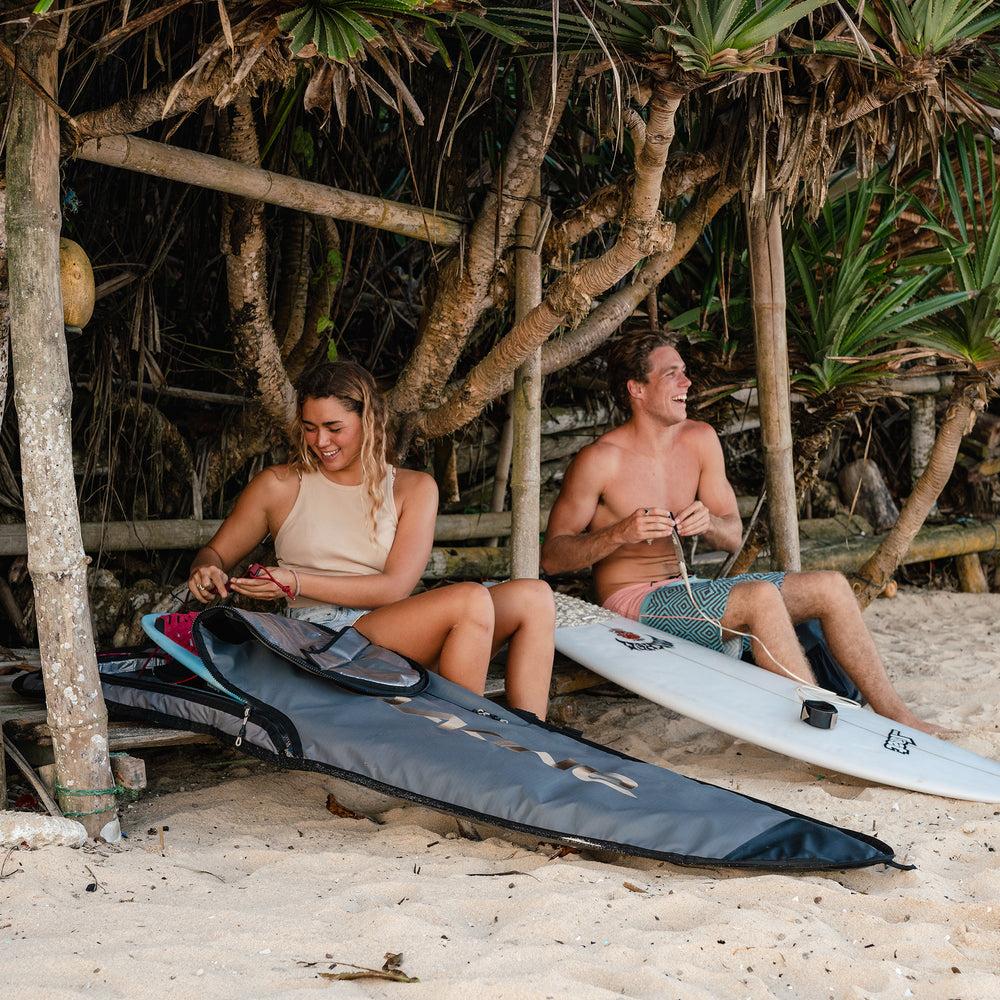 dakine Daylight DLX Surfboard Bag Thruster - Castlerock/Stone