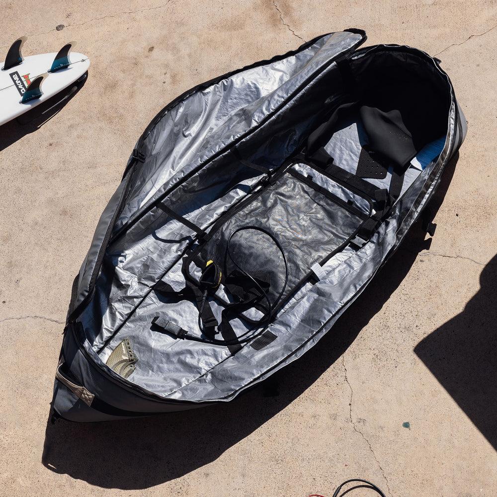 Dakine World Traveler Quad Surfboard Roller Bag - Castlerock/Stone