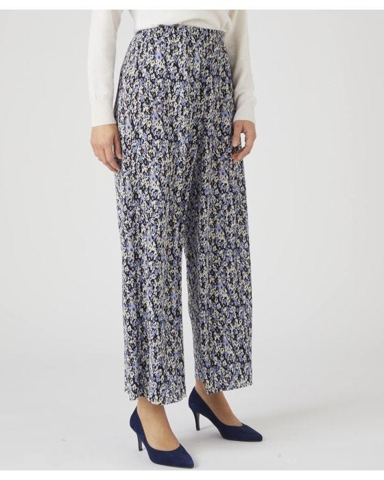 Damart 7/8 Pleated Trousers