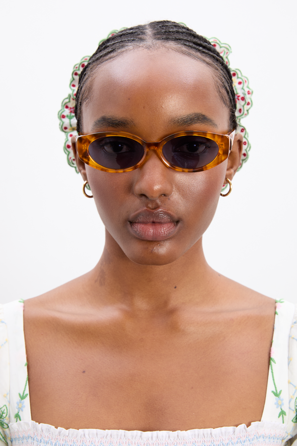 Damson Madder Catty Oval Sunglasses With Bow Detail In Tort