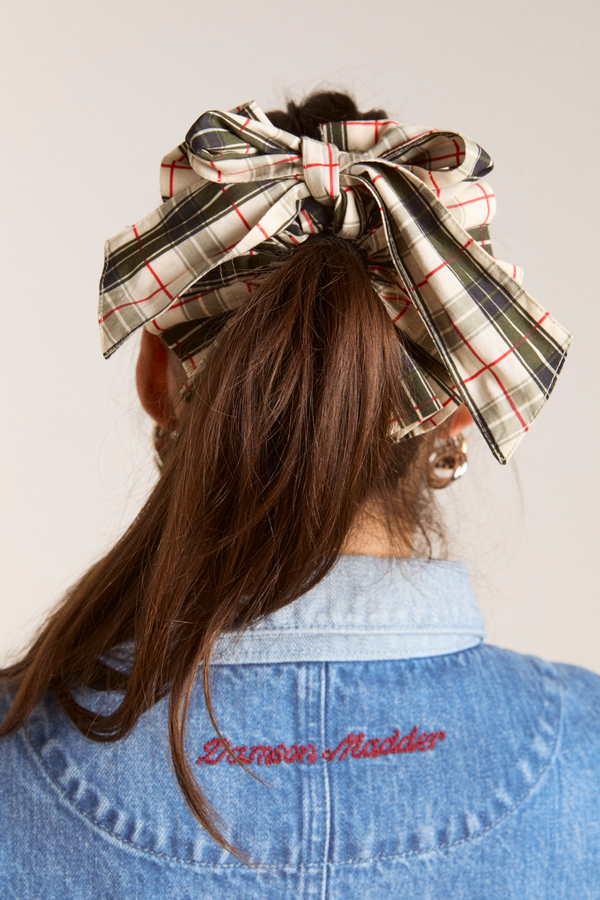 damson madder garter bun wrap - butter check