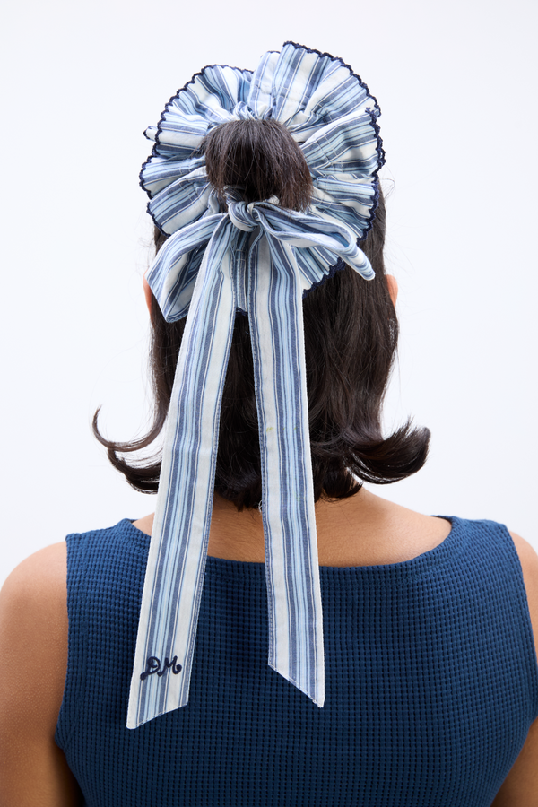 damson madder garter bun wrap in blue stripe