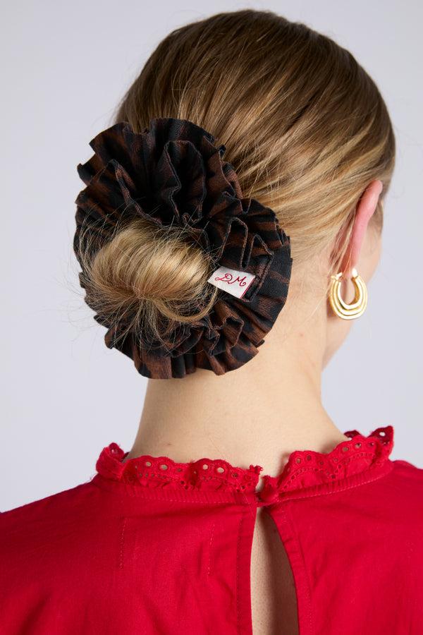 Damson Madder Garter Scrunchie In Dark Leopard