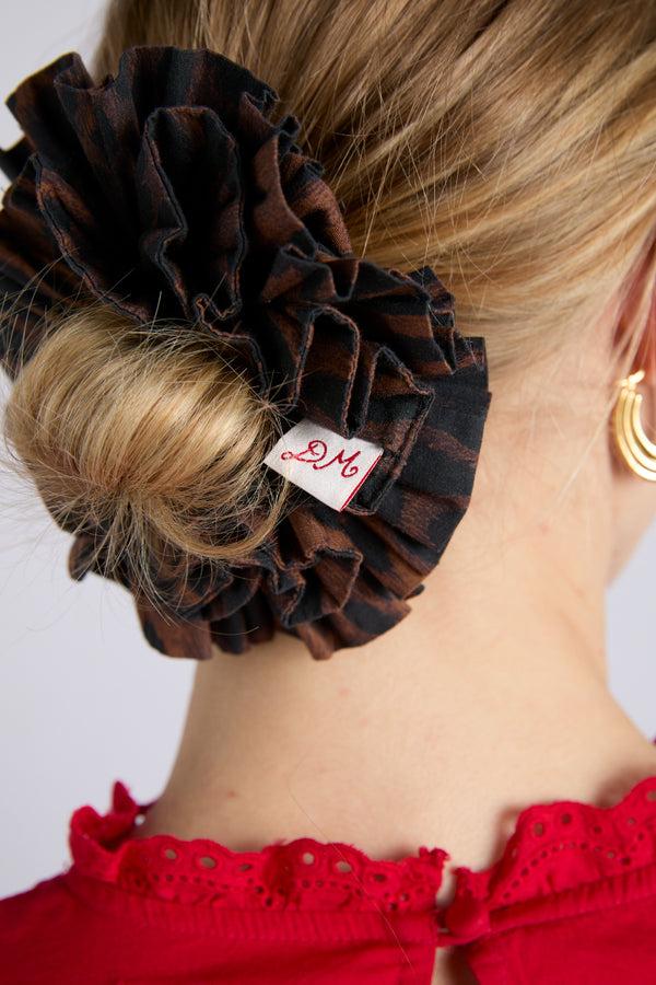Damson Madder Garter Scrunchie In Dark Leopard