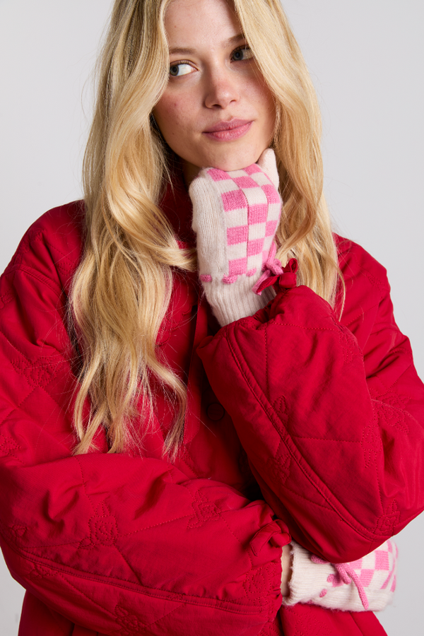 Damson Madder Mittens In Fluffy Gingham