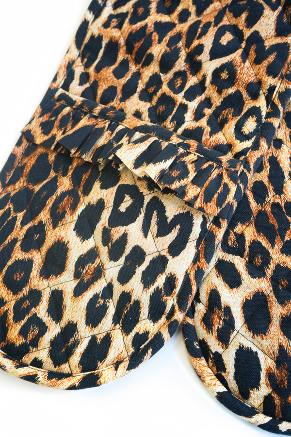 Damson Madder Oven Gloves - Leopard