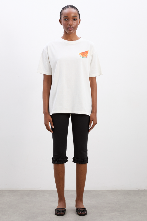 Damson Madder Spritz Boyfriend Tee- White