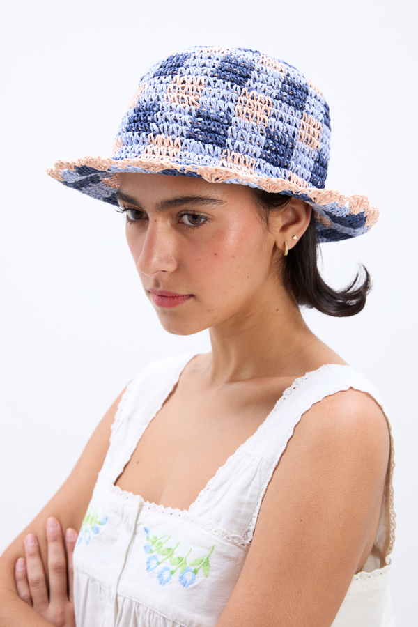 Damson Madder Gingham Straw Bucket Hat In Navy & Pale Pink