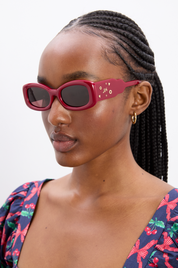 damson madder round square sunglasses with charm detail - red
