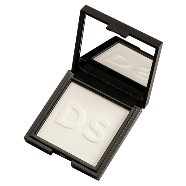daniel sandler Invisible Veil Blotting Powder