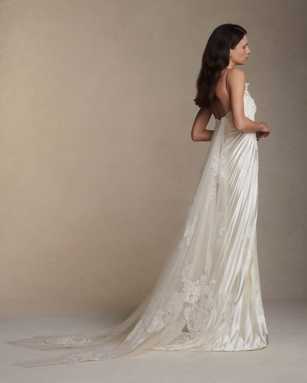 Danielle Frankel Scarlet GOWN PEARL