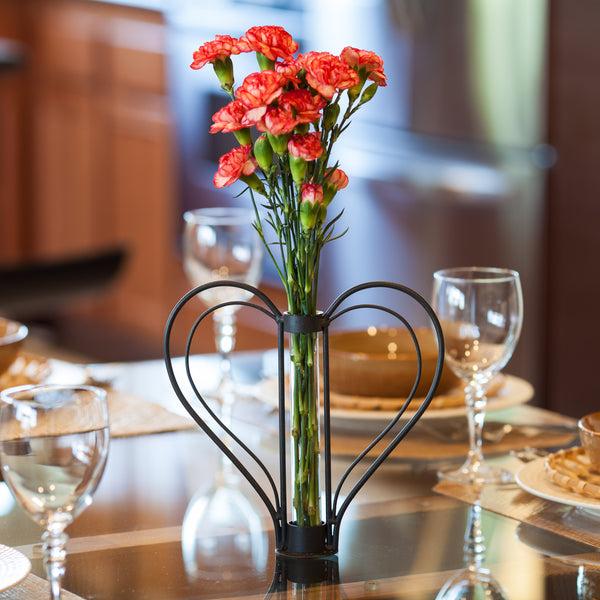 danya b Sweetheart Iron Heart-shaped Bud Vase