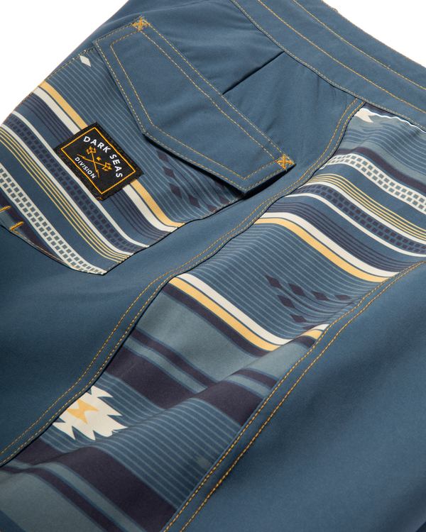 Dark Seas Buck Boardshort NAVY