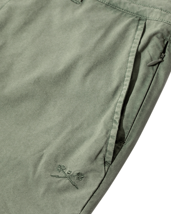 Dark Seas Hydrochino Short OLIVE