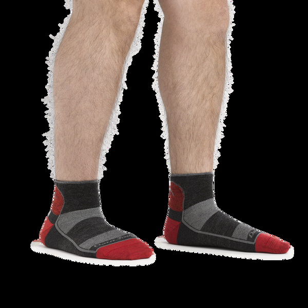 Darn Tough Men's 1715 Quarter Lightweight Running Socks