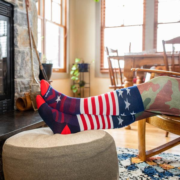 Darn Tough Men's Captain Stripe Over-the-Calf Midweight Ski & Snowboard Socks