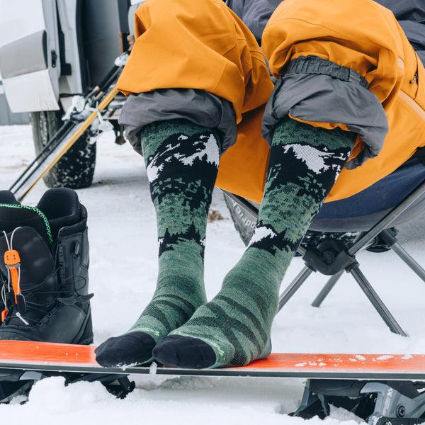 Darn Tough Men's Cold Smoke Over-the-Calf Lightweight Ski & Snowboard Socks