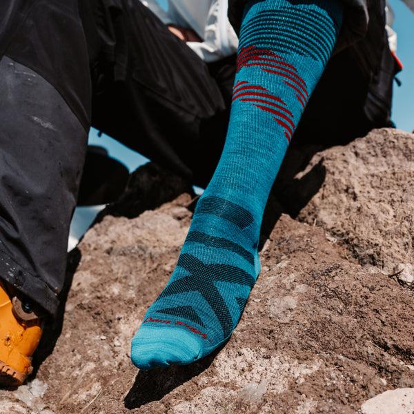 Darn Tough Men's Pennant RFL Over-the-Calf Ultra-Lightweight Ski & Snowboard Sock - Last Chance