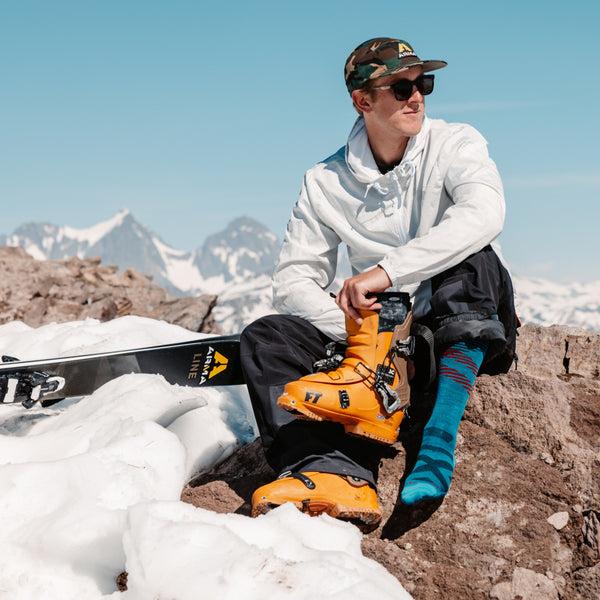 Darn Tough Men's Pennant RFL Over-the-Calf Ultra-Lightweight Ski & Snowboard Sock - Last Chance