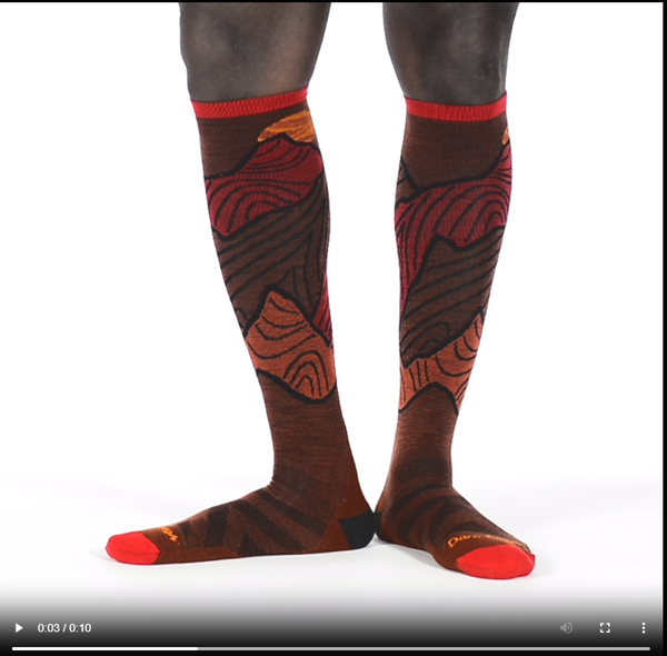 Darn Tough Men's Titan Over-the-Calf Lightweight Ski & Snowboard Socks