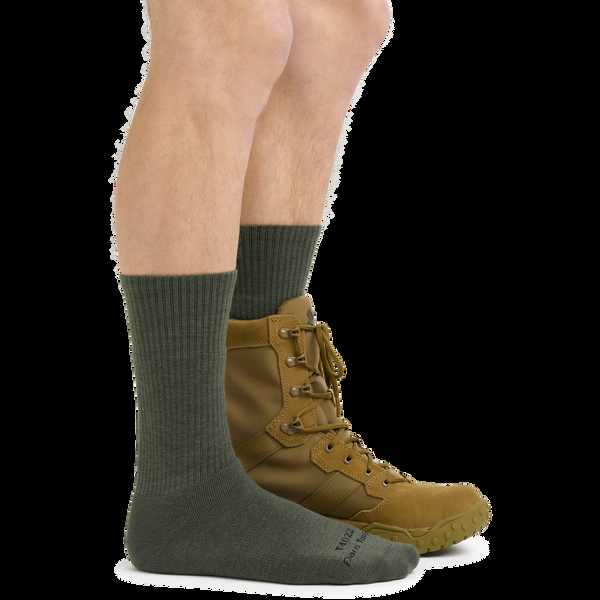 Darn Tough T4022 Boot Midweight Tactical Socks With Full Cushion