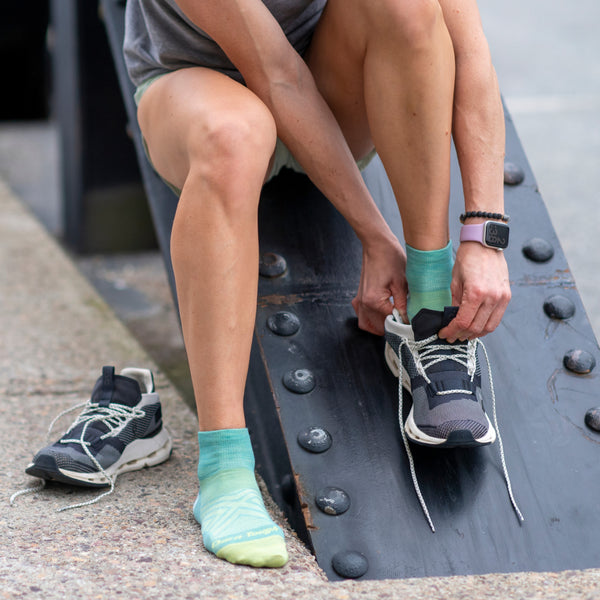 Darn Tough Women's Run Quarter Ultra-Lightweight Running Socks