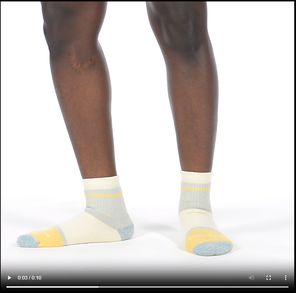 Darn Tough Women's Shorty Heavyweight Lifestyle Sock-Last Chance