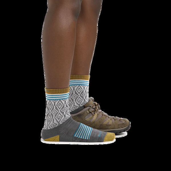 Darn Tough Women's Sobo Micro Crew Lightweight Hiking Socks