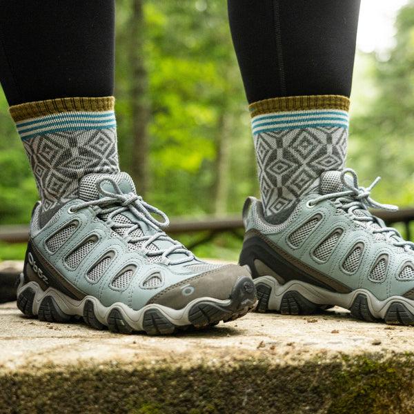Darn Tough Women's Sobo Micro Crew Lightweight Hiking Socks