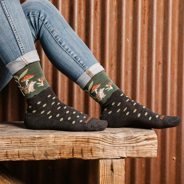 Darn Tough Women's Wild Life Crew Lightweight Lifestyle Socks
