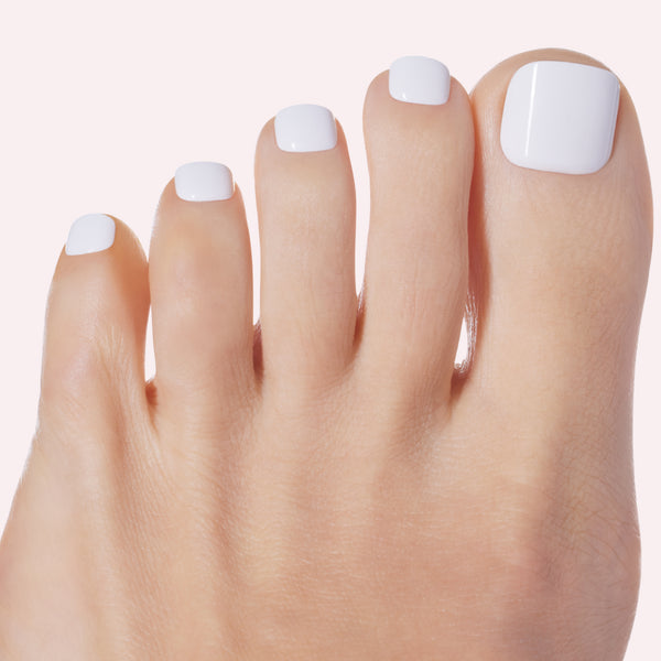 dashing diva Blank Slate Magic Press Pedicure