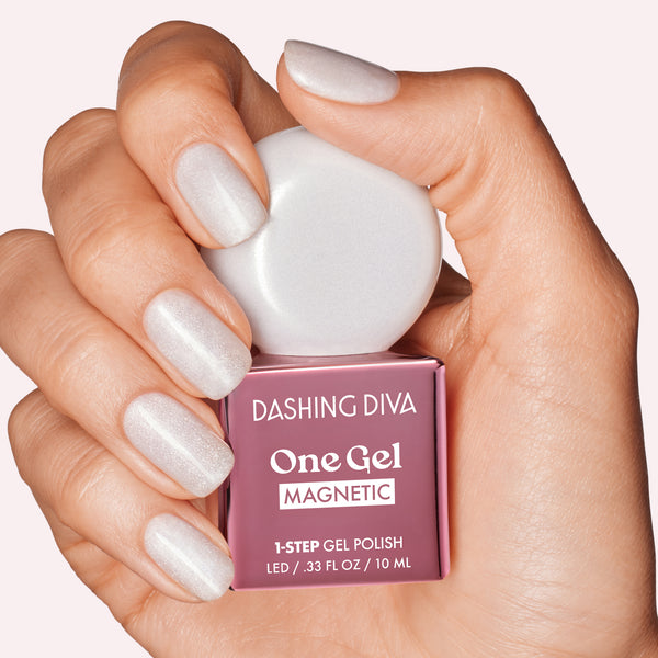 dashing diva Feather One Gel Magnetic