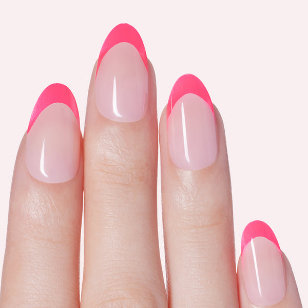 Dashing Diva Malibu Barbie Magic Press Mani Pedi Set