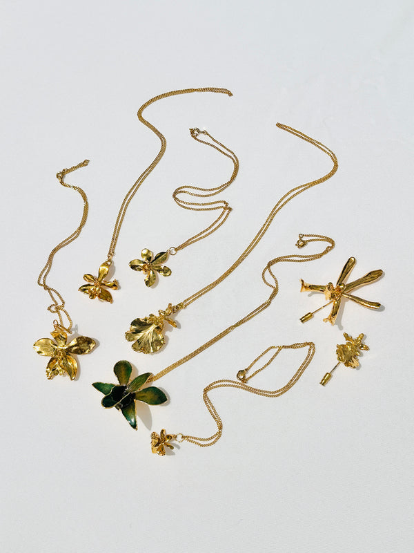 Dauphinette 24k Electroplated Orchid Brooch [Vintage]